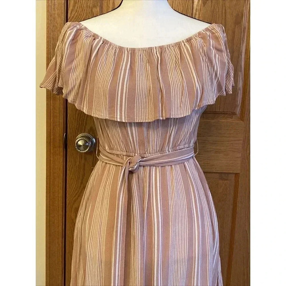 FOREVER 21 Off The Shoulder Pink Striped Sundress Belt Women's Size M Swiftie - Picture 2 of 7